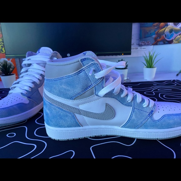 Jordan 1 hyper royals - Picture 4 of 7